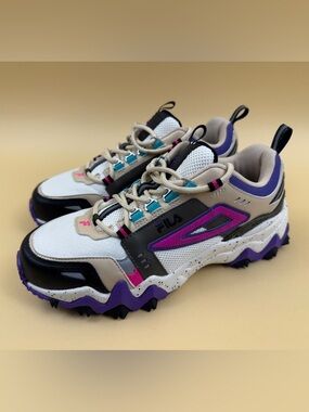 🔥 NEW Fila Oakmont TR Women’s Size 9 Chunky Trail Sneakers Beige Purple | Rare